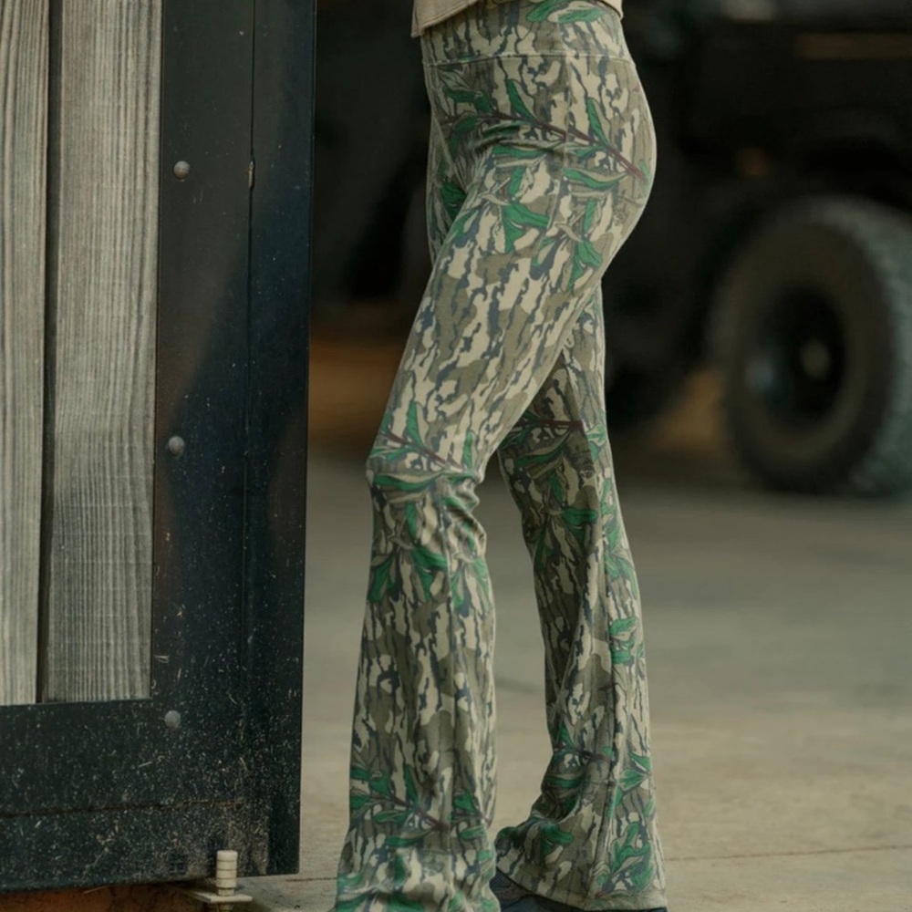 Original Women's Camouflage Flare Leggings- not faded